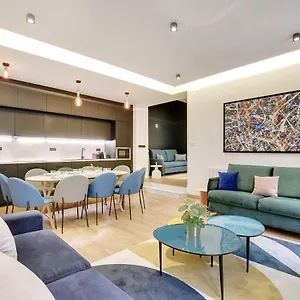 Apartment Spacious - 2b-10p - Ac - Marais