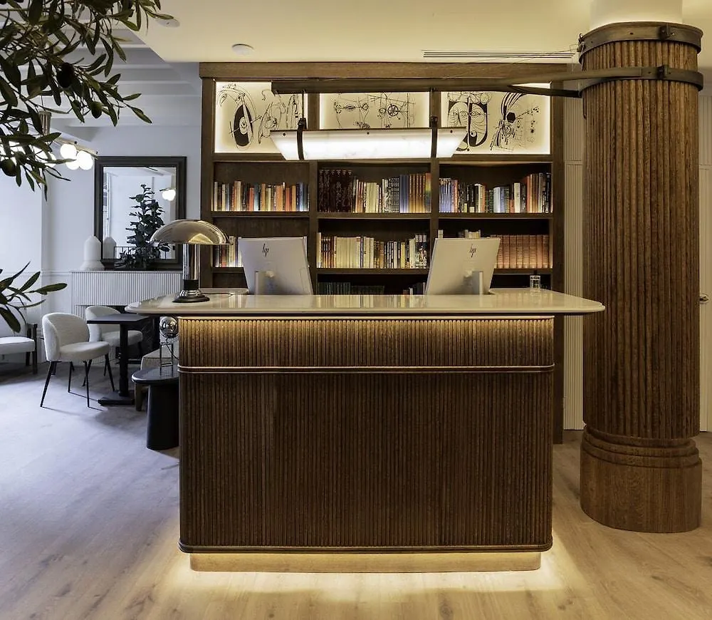 ****  Hotel Pulitzer Paris France